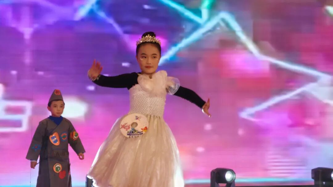 嘉戎技術(shù)2025年終總結(jié)暨年會 嘉戎技術(shù)2025年終總結(jié)暨年會